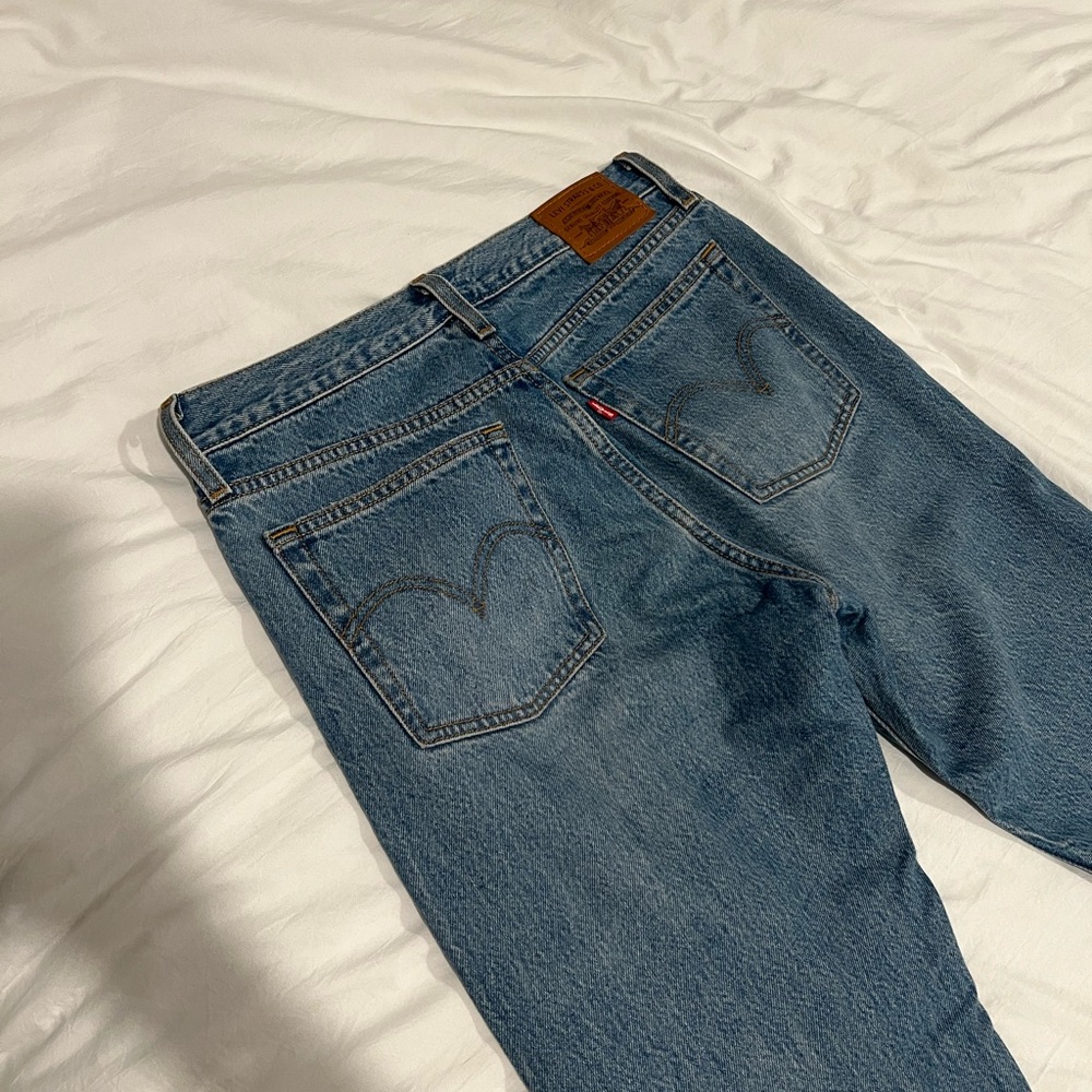 Levi's Wedgie High Rise Straight Leg Jeans - Picture 6 of 7